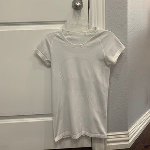 Swiftly Tech Short Sleeve